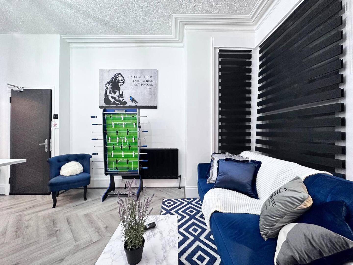 Swanky Seaside Sanctuary W Foozeball - Southend Екстер'єр фото