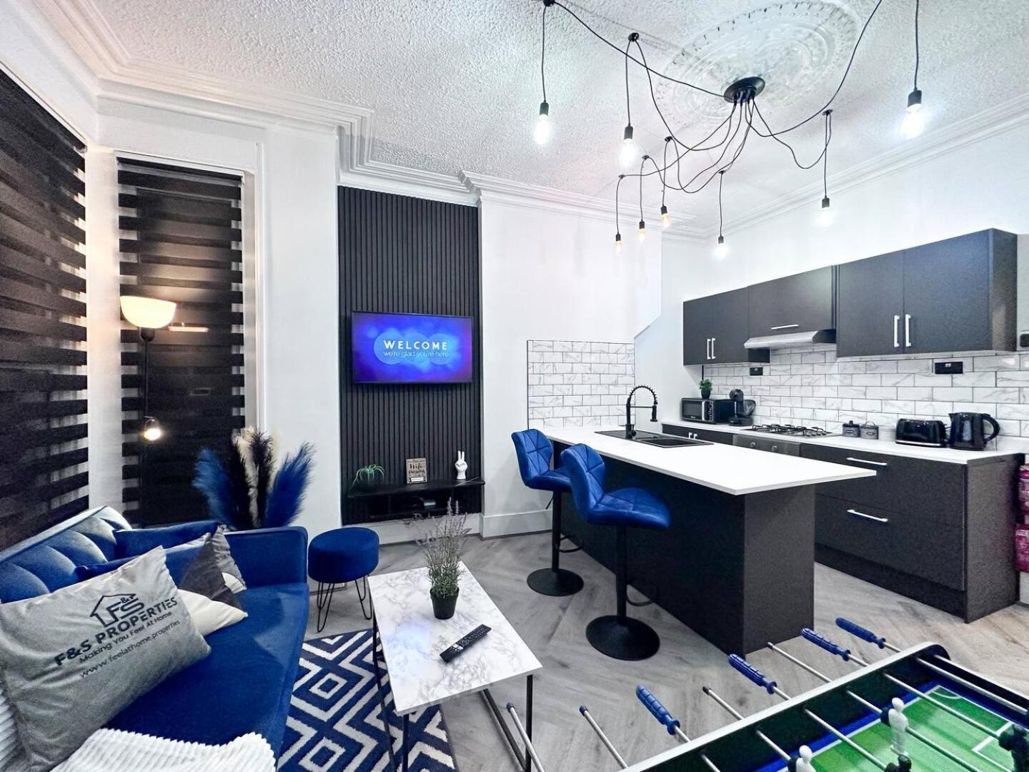 Swanky Seaside Sanctuary W Foozeball - Southend Екстер'єр фото